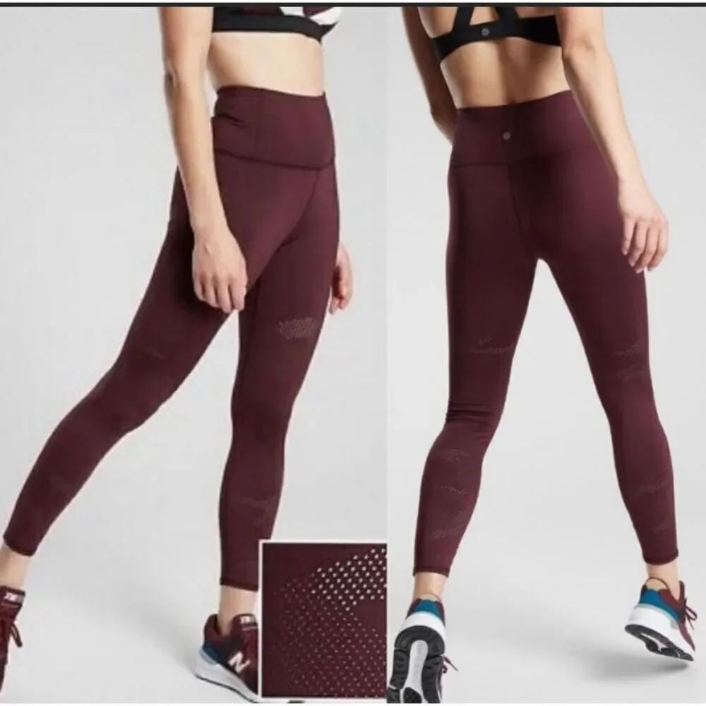 Athleta Persistence Camo Laser Cut 7/8 Tight in Antique Burgundy Size XS
